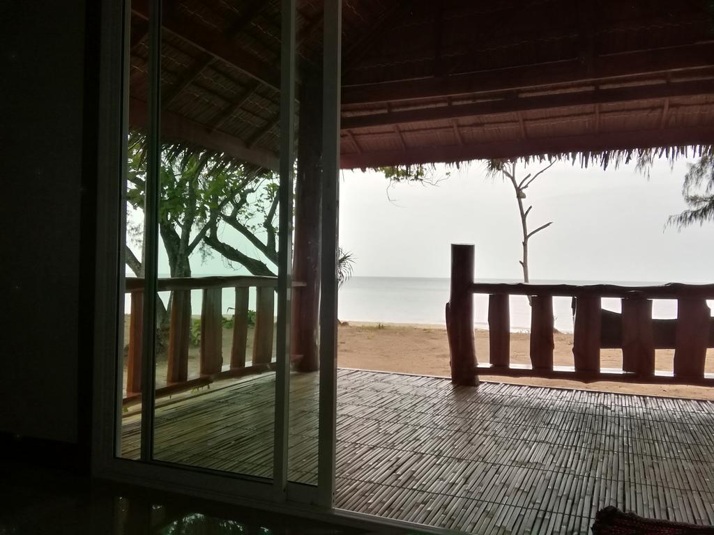 Kohjum Freedom Resort Koh Jum Εξωτερικό φωτογραφία