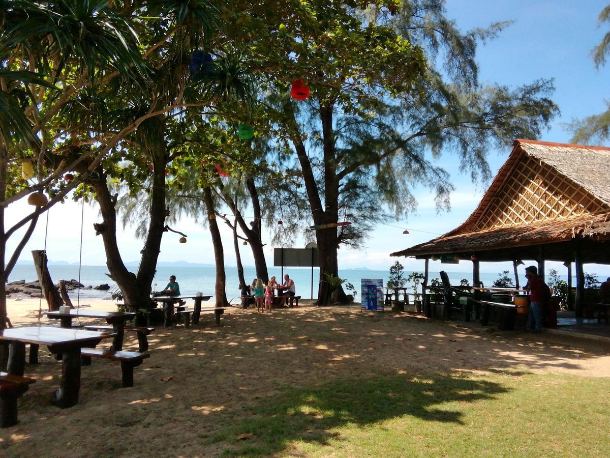 Kohjum Freedom Resort Koh Jum Εξωτερικό φωτογραφία