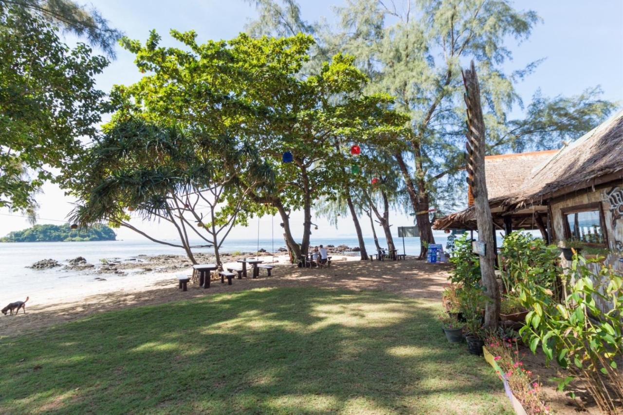 Kohjum Freedom Resort Koh Jum Εξωτερικό φωτογραφία